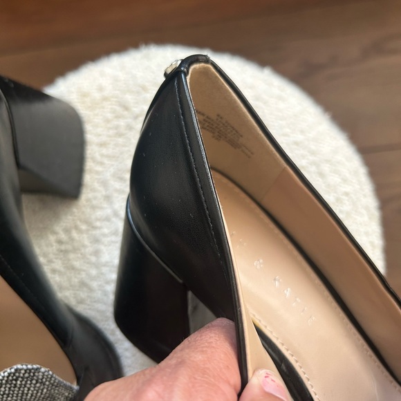 Preppy Classic Tweed Pumps/Loafers Black Faux Leather Exterior, Block Heel - Picture 8 of 8